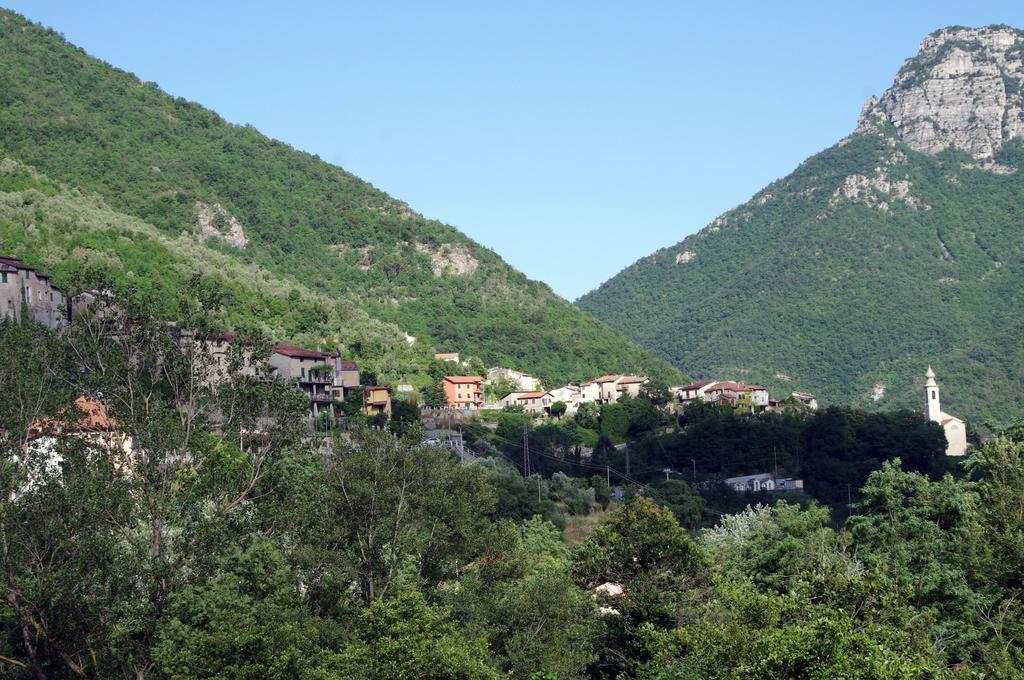 Agriturismo Mulino Del Castello Nasino Eksteriør bilde